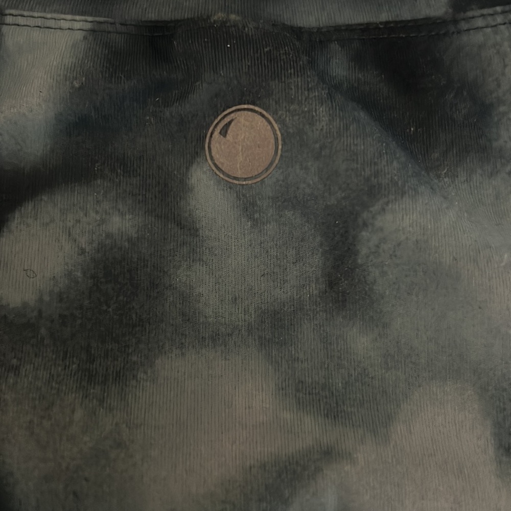 Cropped Workout Tank - Picture 4 of 4